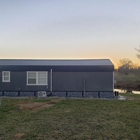 Вилла Little House By The Pond Oneida Экстерьер фото