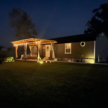 Вилла Little House By The Pond Oneida Экстерьер фото